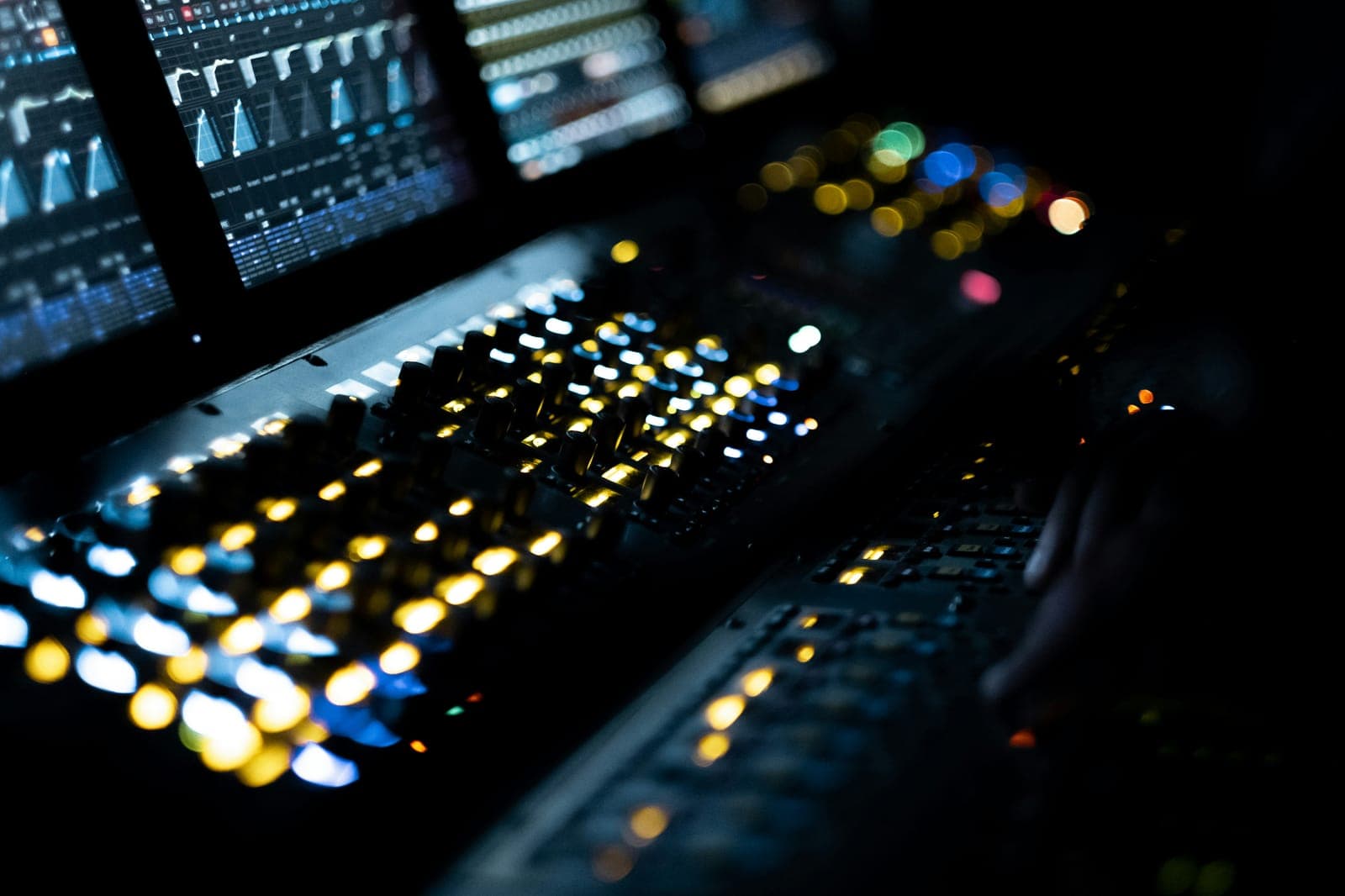 Best Theatre Design & Tech Programs in the US and UK (2026)